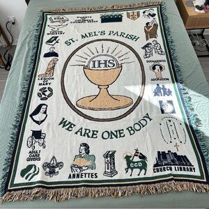 🔻🔻🔻sale Vintage Catholic Church tapestry throw blanket.